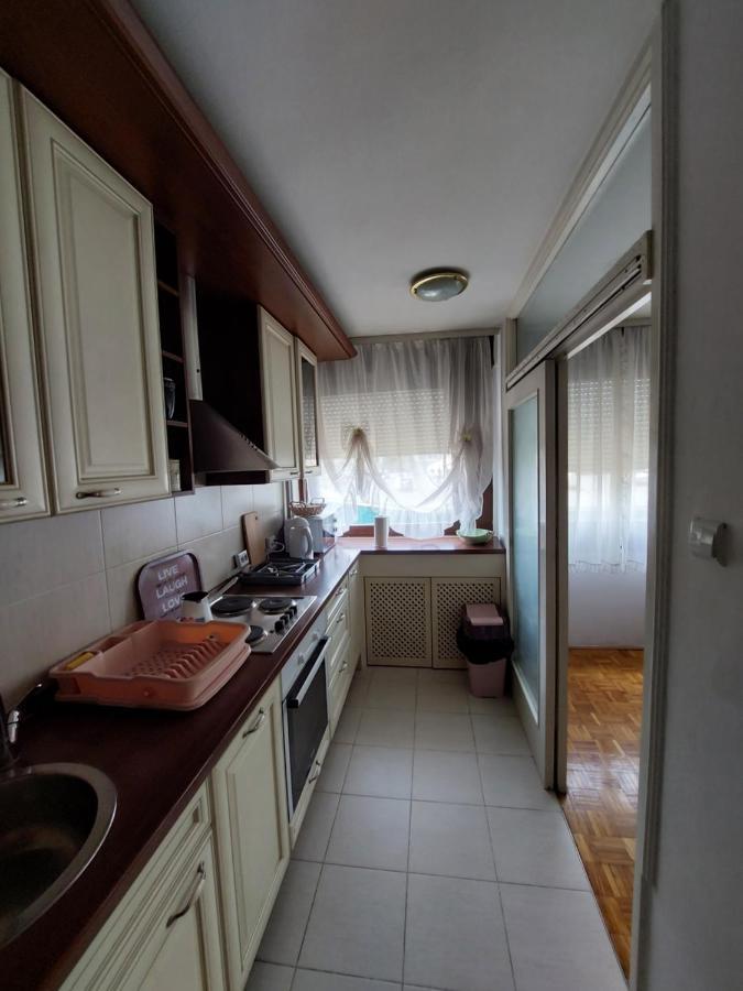 Laura Apartman *